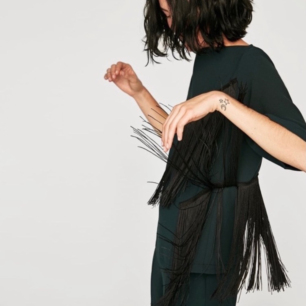 FABULOUS FOREST GREEN TOP WITH FRINGE